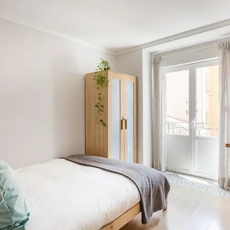Alfama 2br Near Se & Terreiro Do Paco Апартаменты