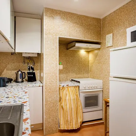 Alfama 2br Near Se & Terreiro Do Paco Апартаменты *